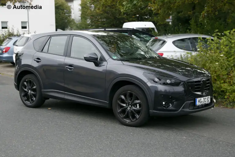 Mazda CX-5 restyling - foto spia (settembre 2014) - 3