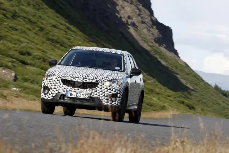 Mazda CX-5 SUV 2011 - 17