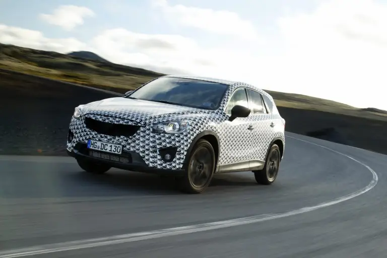 Mazda CX-5 SUV 2011 - 22