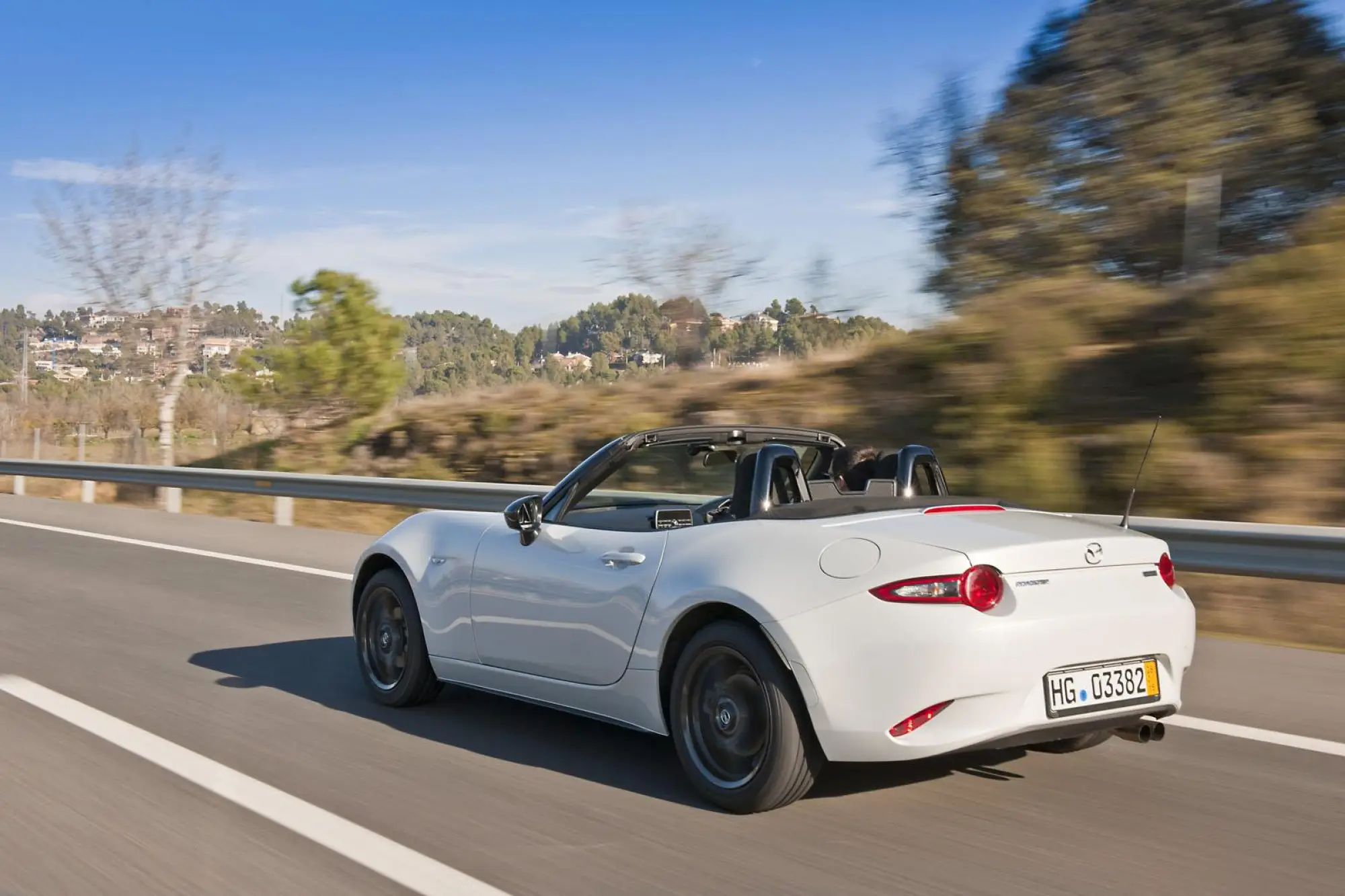 Mazda MX-5 2016 - 8