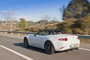 Mazda MX-5 2016 - 8