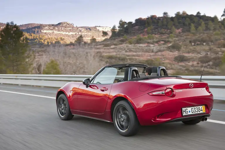 Mazda MX-5 2016 - 33