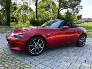 Mazda MX-5 2022 - Come va