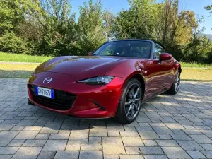 Mazda MX-5 2022 - Come va