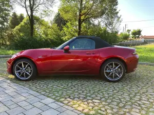 Mazda MX-5 2022 - Come va