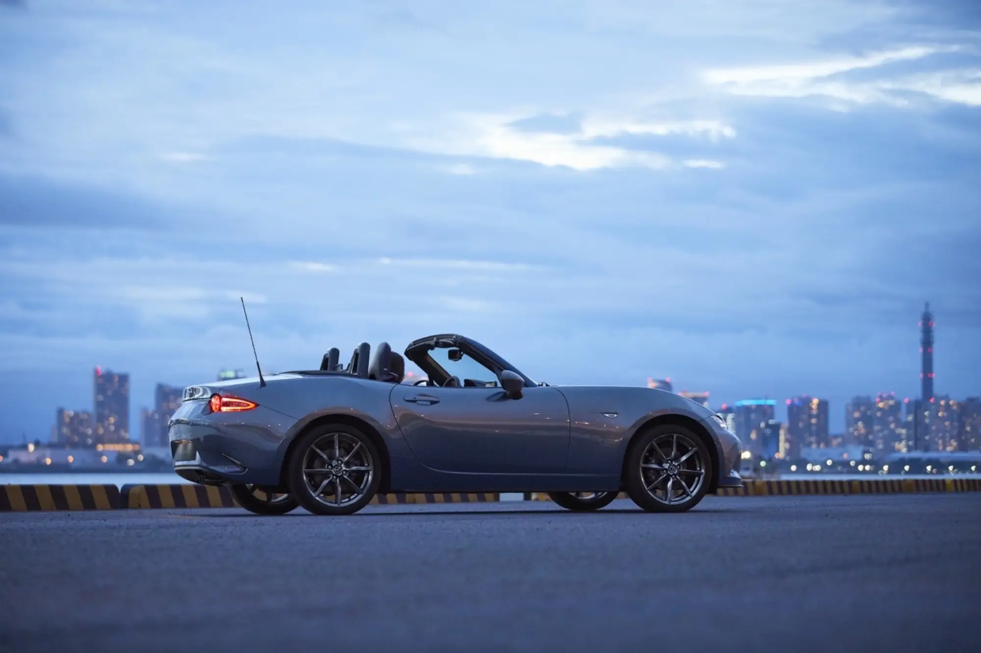 Mazda MX-5 2023 - Foto ufficiali - 12