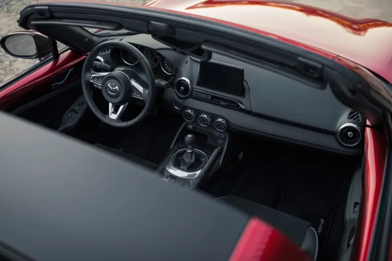 Mazda MX-5 2023 - Foto ufficiali - 8