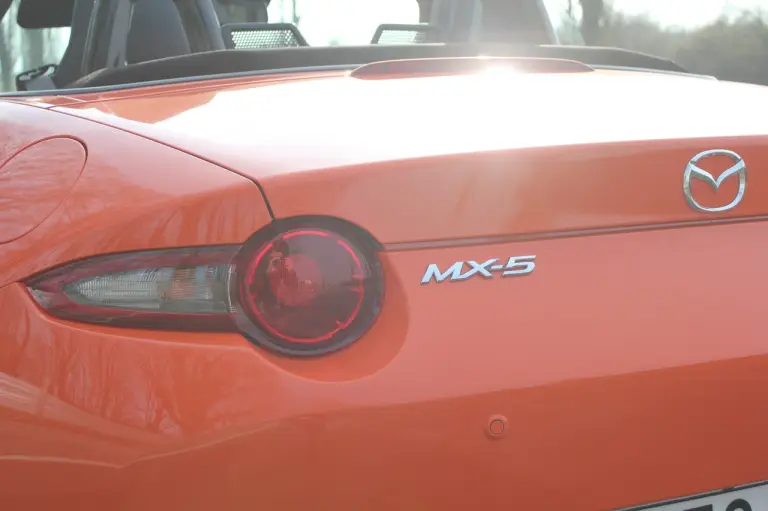 Mazda Mx-5 30th Anniversary  Prova Su Strada - 14