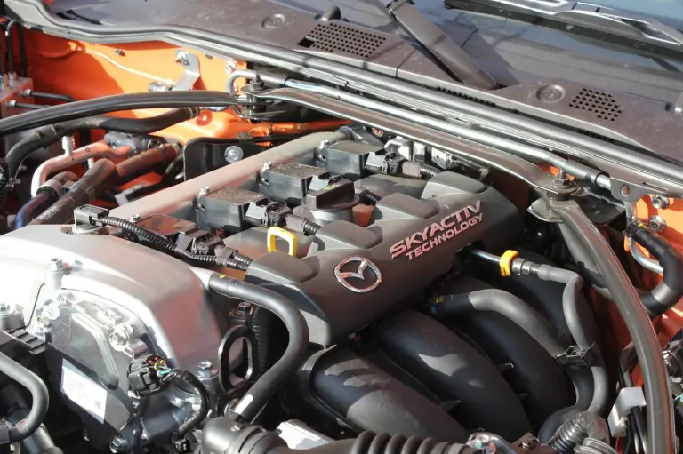 Mazda Mx-5 30th Anniversary  Prova Su Strada - 24