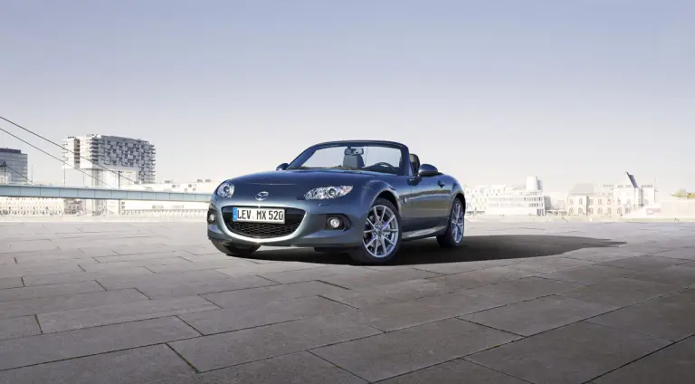 Mazda MX-5 Facelift 2012 - 32