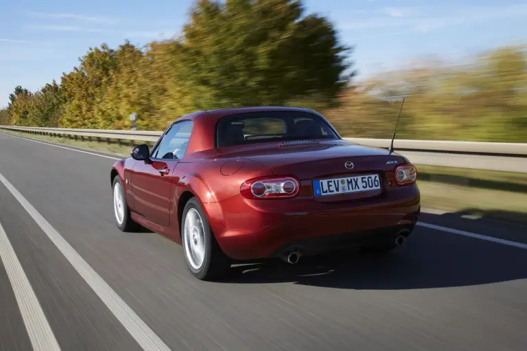 Mazda MX-5 Facelift 2012 - 38