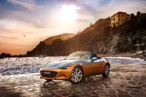 Mazda MX-5 Levanto by Garage Italia Customs