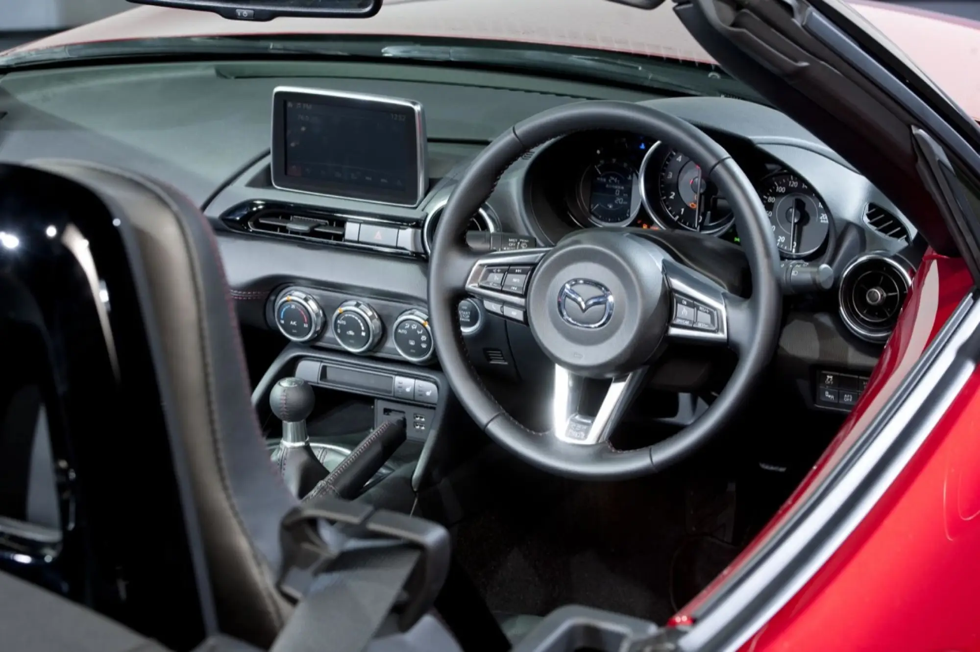 Mazda MX-5 MY 2015 - Foto LIVE ufficiali - 1