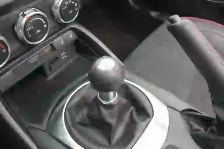 Mazda Mx-5 ND: prova su strada - 29