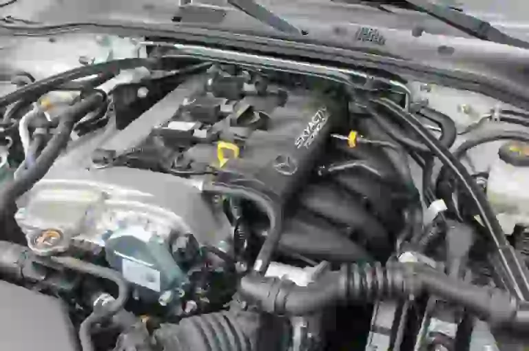 Mazda Mx-5 ND: prova su strada - 33