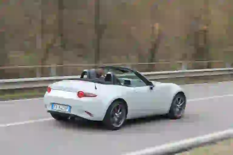 Mazda Mx-5 ND: prova su strada - 46