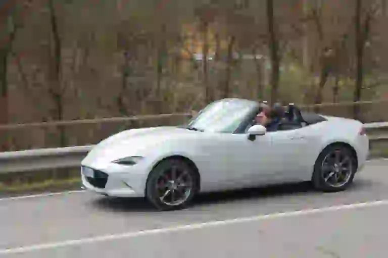 Mazda Mx-5 ND: prova su strada - 52