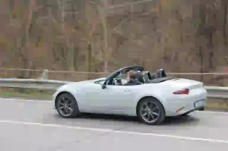 Mazda Mx-5 ND: prova su strada - 54