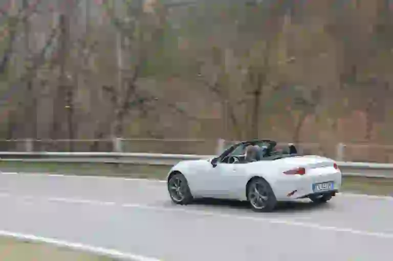 Mazda Mx-5 ND: prova su strada - 56