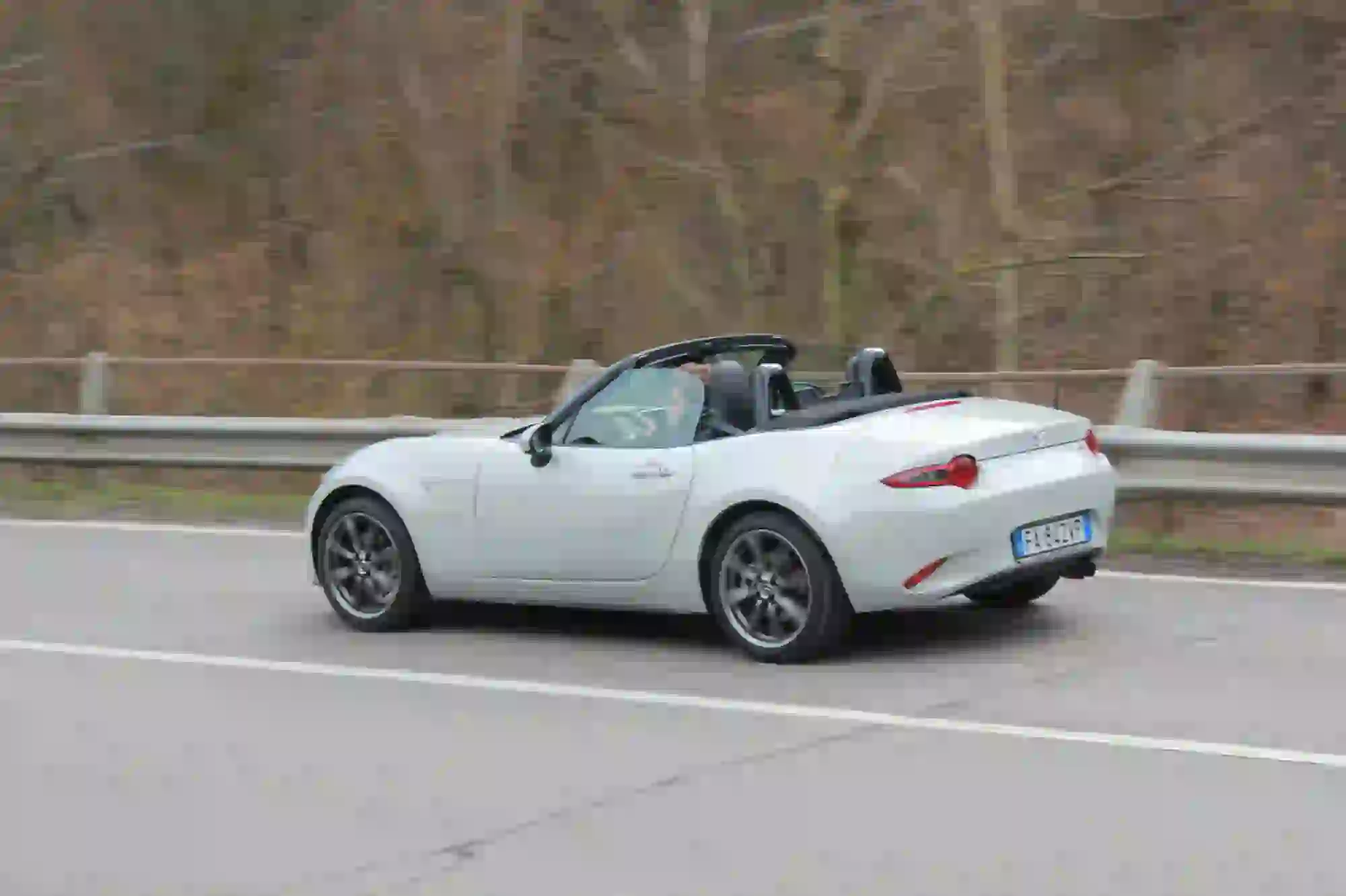 Mazda Mx-5 ND: prova su strada - 70