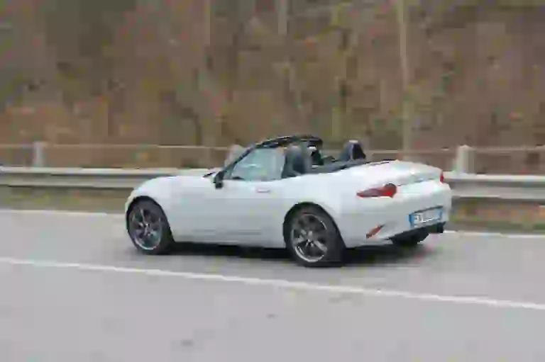 Mazda Mx-5 ND: prova su strada - 70