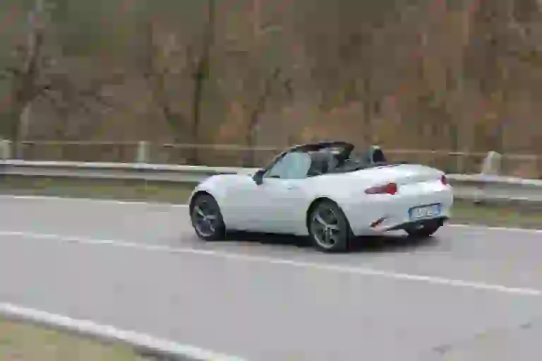 Mazda Mx-5 ND: prova su strada - 71