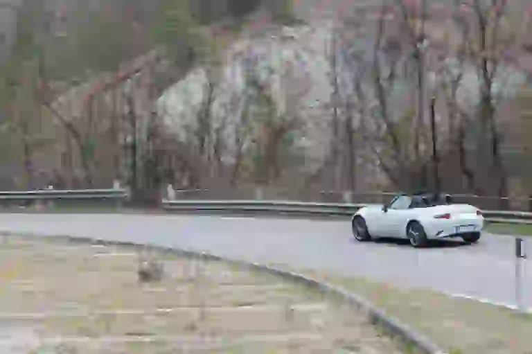 Mazda Mx-5 ND: prova su strada - 74