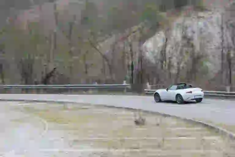 Mazda Mx-5 ND: prova su strada - 75