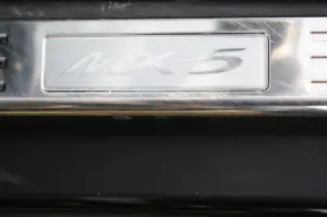 Mazda MX-5 Record Series Black - Test Drive - 5