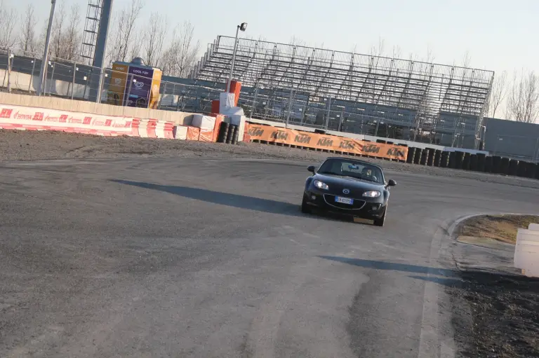 Mazda MX-5 Record Series Black - Test Drive - 19