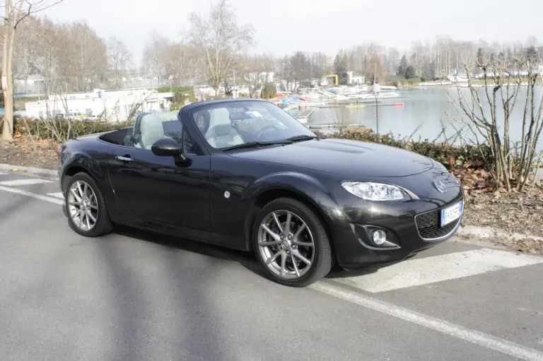 Mazda MX-5 Record Series Black - Test Drive - 79