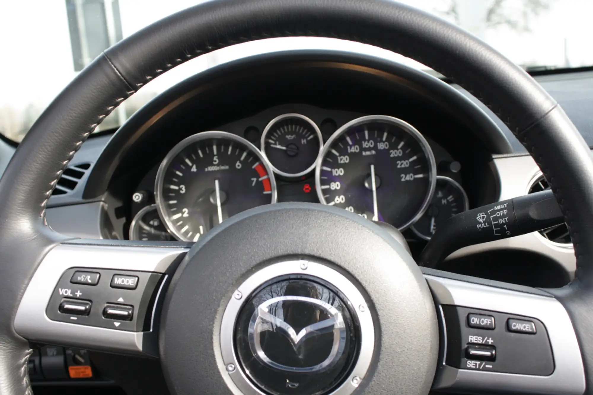 Mazda MX-5 Record Series Black - Test Drive - 106