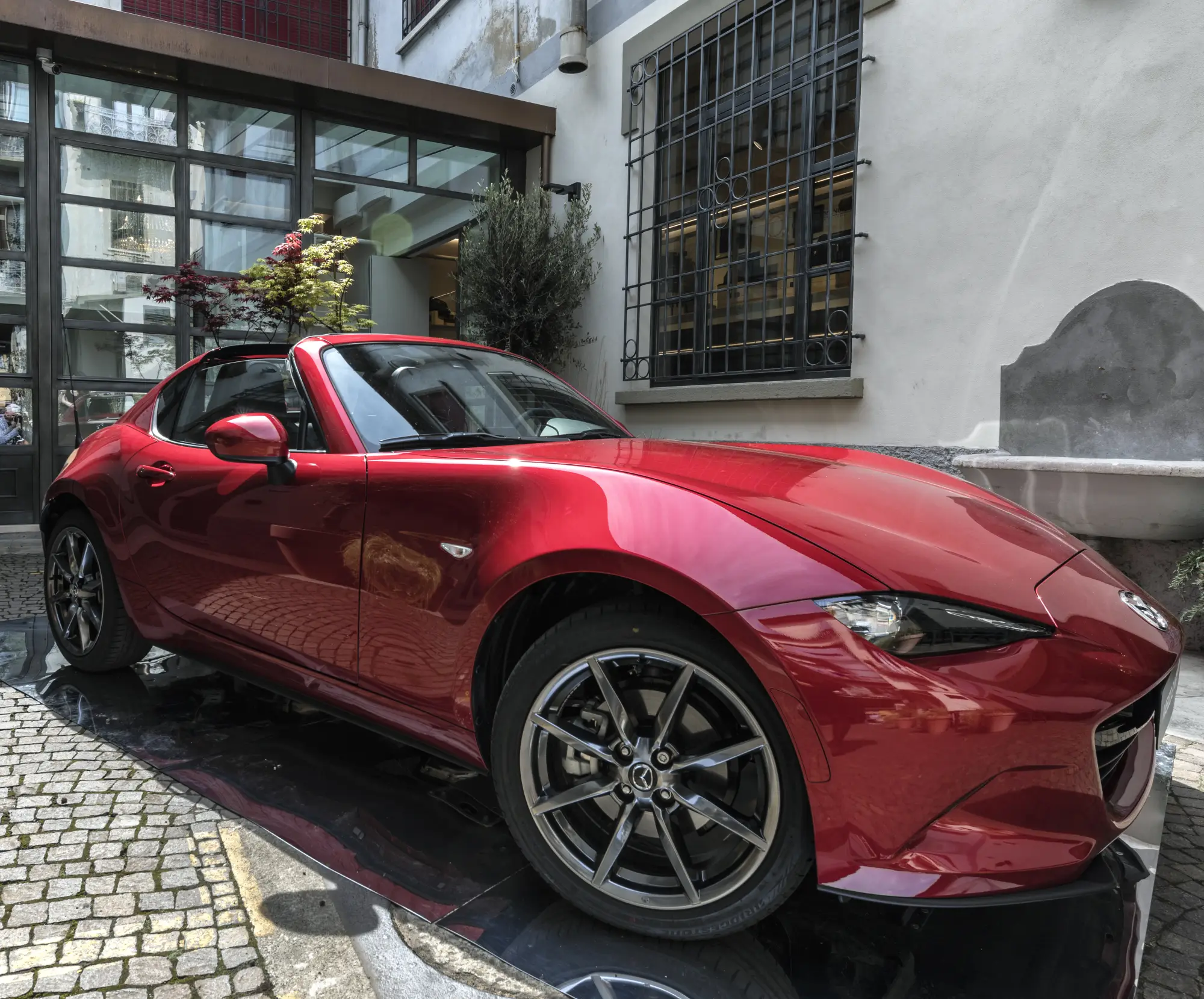 Mazda MX-5 RF Fuorisalone 2017  - 5