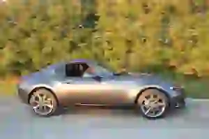 Mazda Mx-5 RF: prova su strada - 4