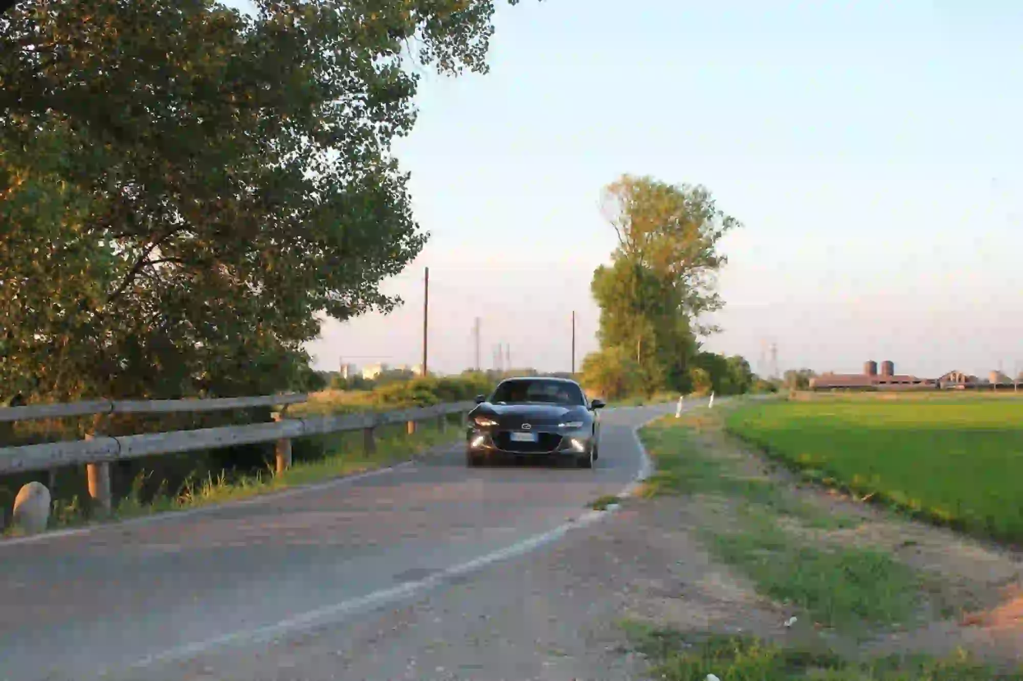 Mazda Mx-5 RF: prova su strada - 7