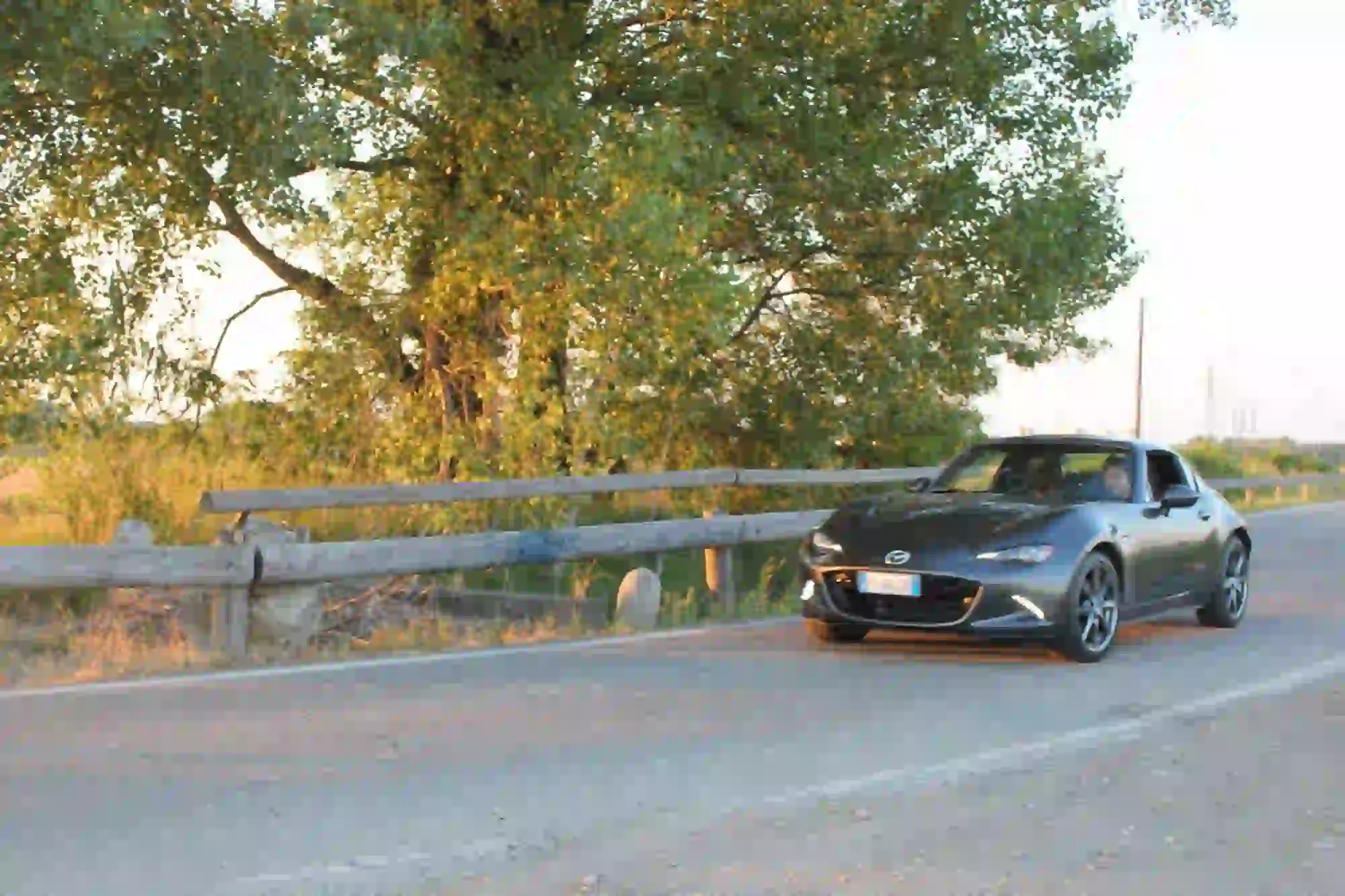 Mazda Mx-5 RF: prova su strada - 9