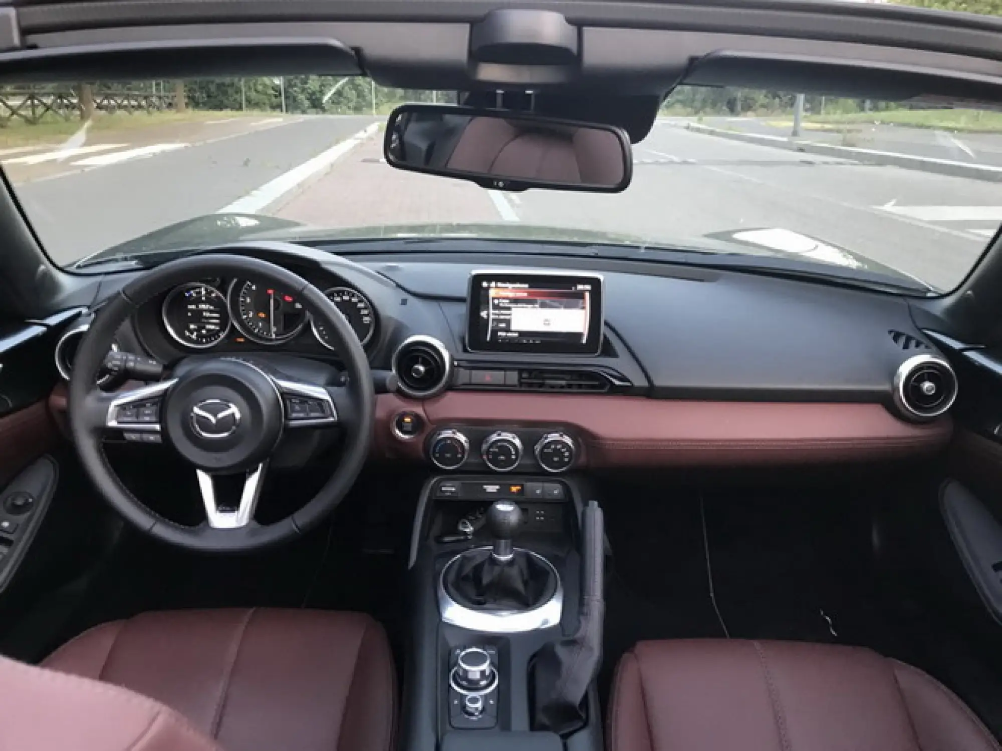Mazda Mx-5 RF: prova su strada - 27