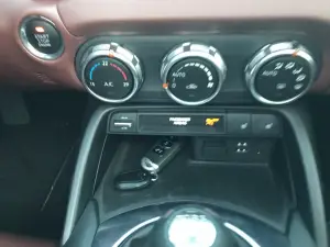 Mazda Mx-5 RF: prova su strada - 29