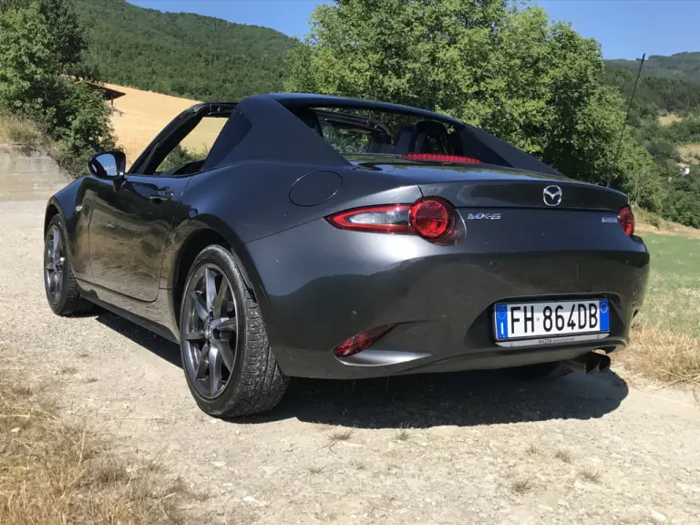 Mazda Mx-5 RF: prova su strada - 34