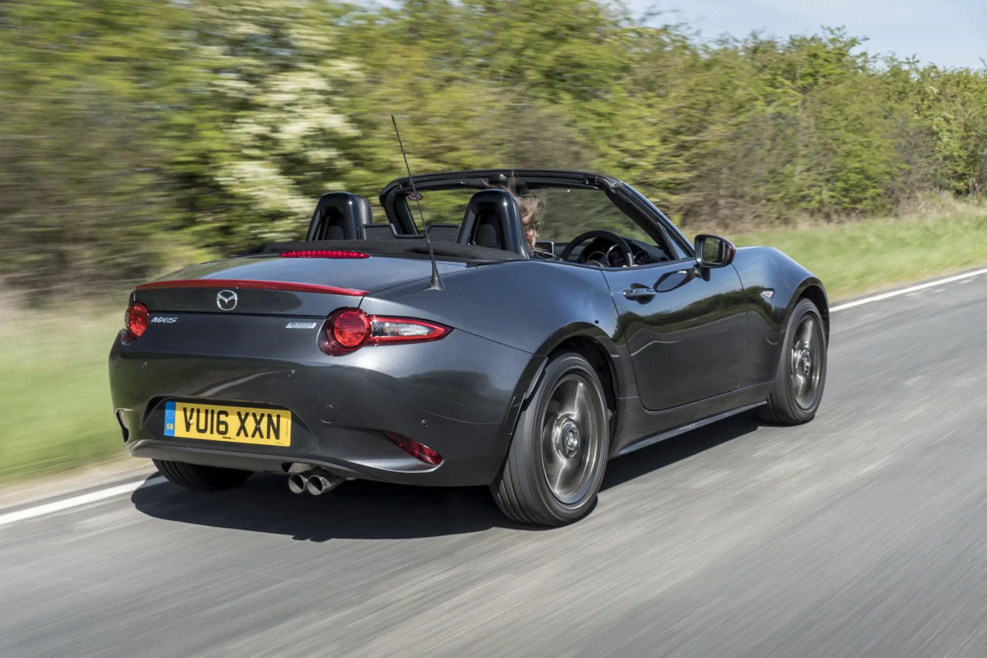 Mazda MX-5 Special Icon Edition - 4