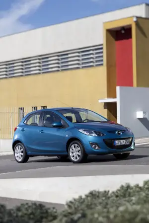 Mazda2 2011 - 4