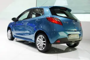 Mazda2 2011 - 13