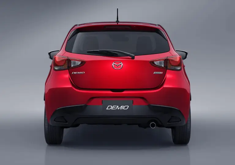 Mazda2 2015 - 8