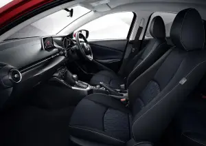 Mazda2 2015