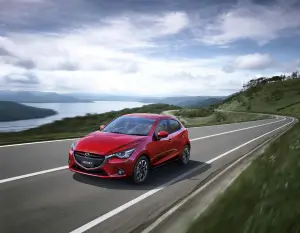 Mazda2 2015