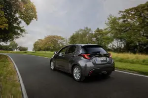 Mazda2 Hybrid - Come va