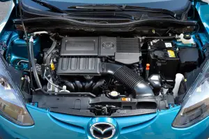Mazda2 model year 2011 - 5