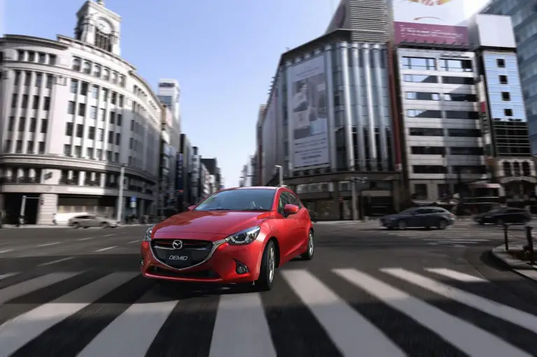 Mazda2 MY 2015 - 6