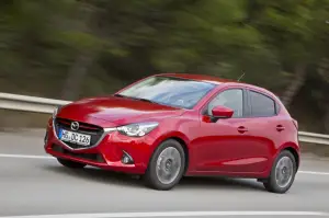 Mazda2 MY2015 - 12