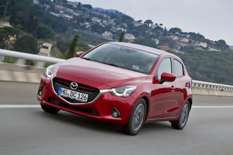 Mazda2 MY2015 - 15